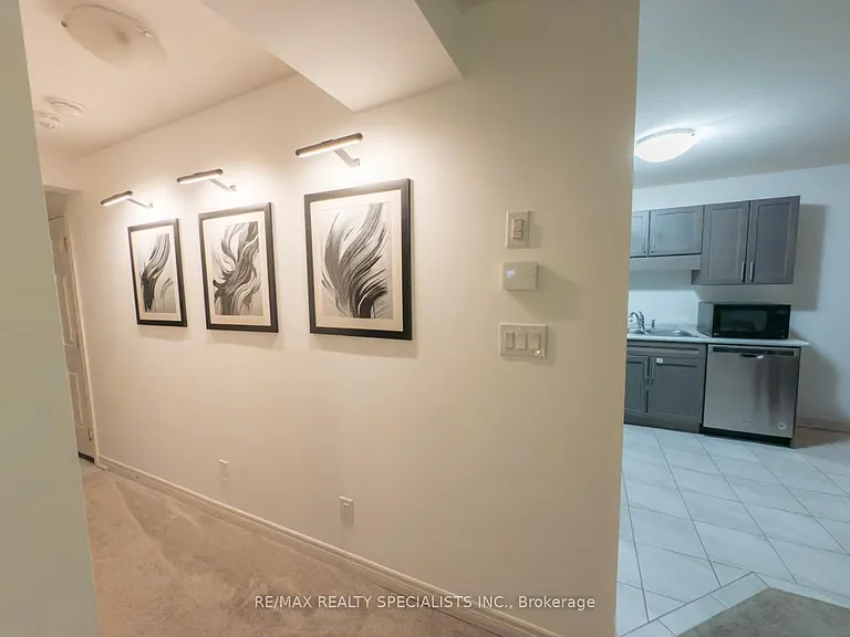 46 Haney Dr — Photo 14