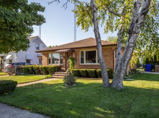 2102 30th St, Kenosha, WI 53140