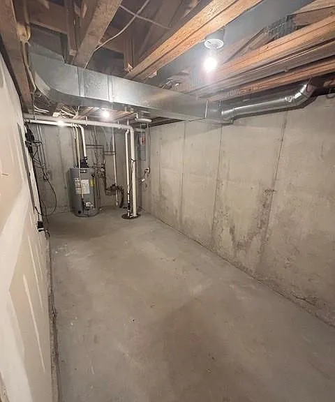 600 W 32nd St #3 — Photo 18