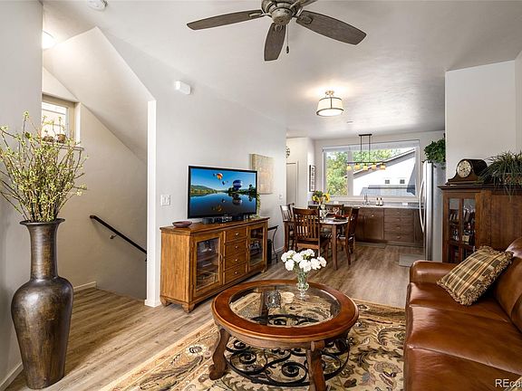 4th image of 831 Weiss Dr #4