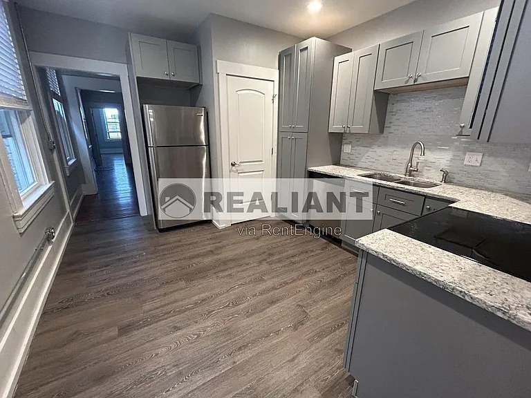 15 W 8th St #2 — Photo 6