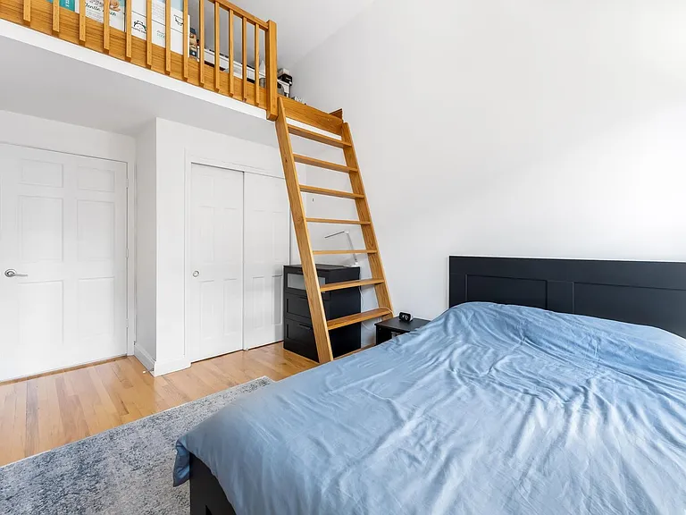 120 Monroe St #3L — Photo 21
