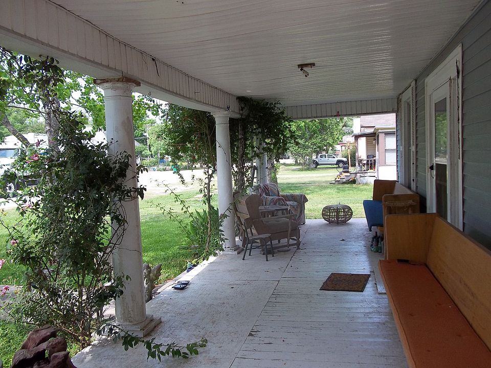 34'x10' Sitting Porch