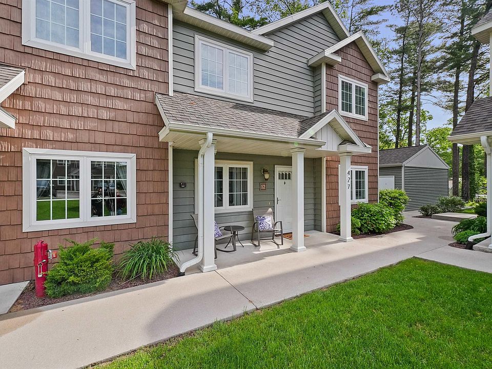 1st image of 427 Munson Pl #12