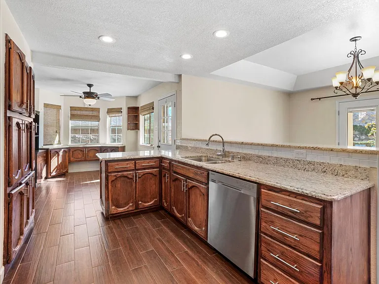 4332 Loma De Brisas Dr — Photo 22