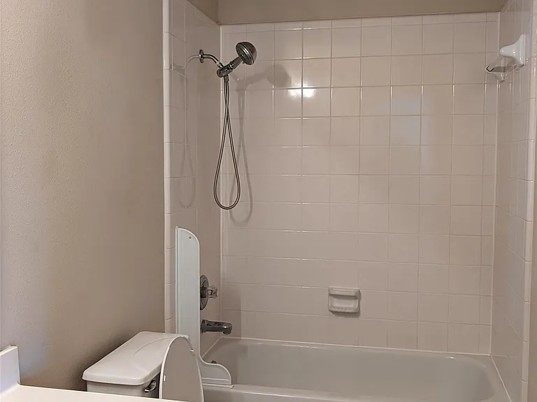 6207 Barkermist Ln — Photo 32