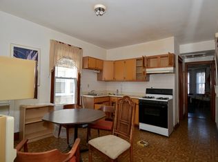 3069 N Haussen Ct, Chicago, IL 60618