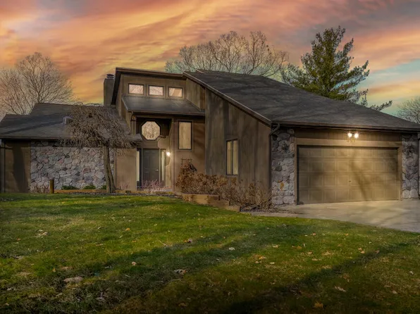 831 S Gull Lake Dr, Richland, MI 49083