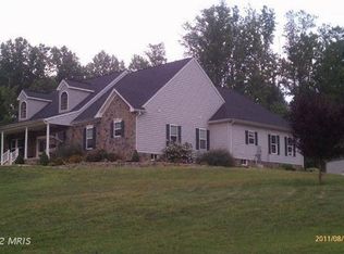 224 Chesapeake Ln, Hedgesville, WV 25427