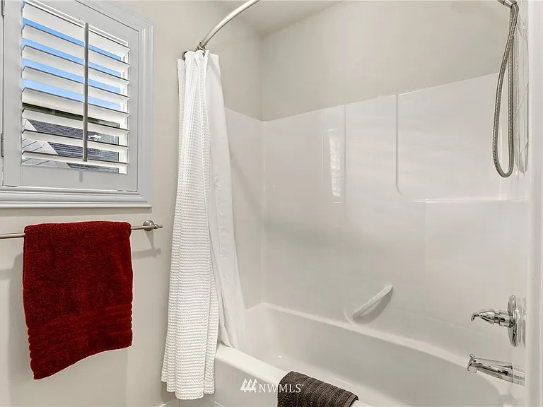 1326 158th Pl SW — Photo 14