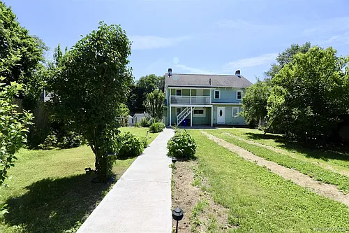 84 E Main St Photo 1