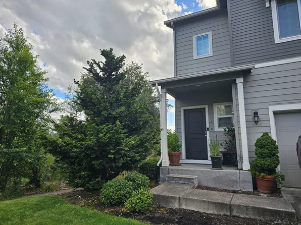 17219 SW 120th Pl, King City, OR 97224