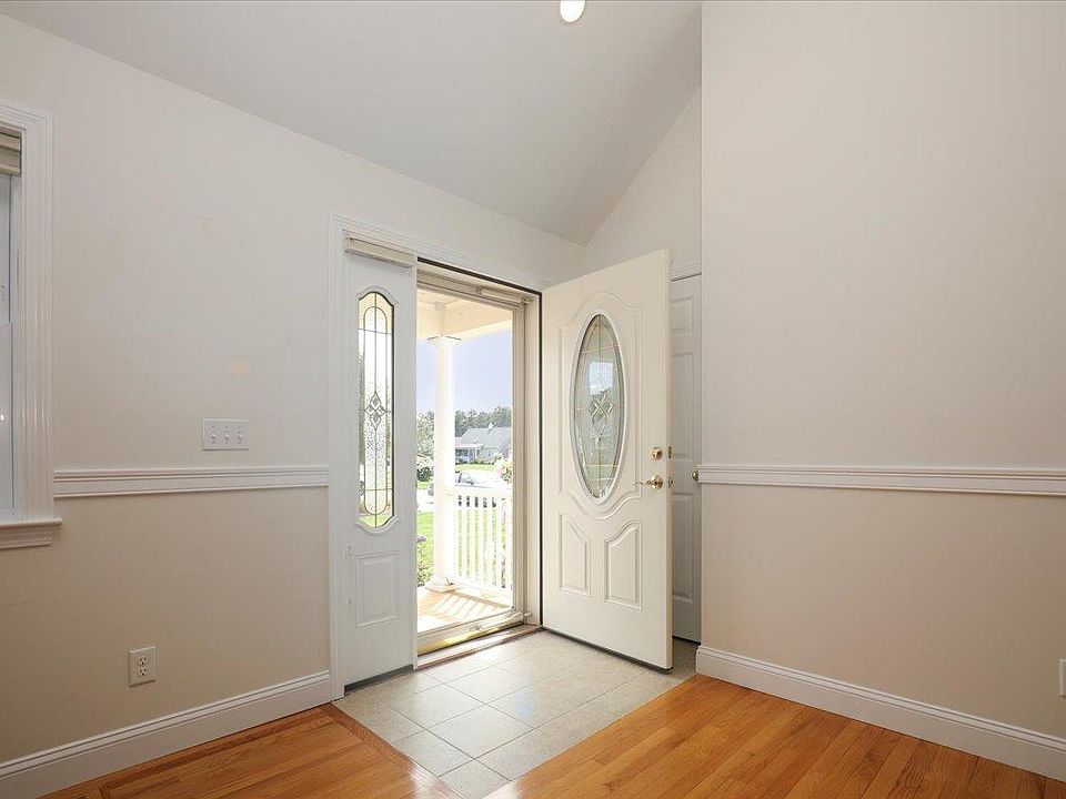 110 Altons Ln East Falmouth MA Zillow