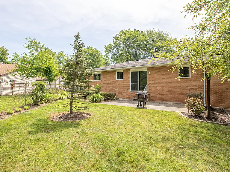 21002 Lunn Rd — Photo 5