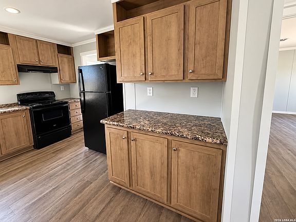4th image of 55 Ridgeway Dr