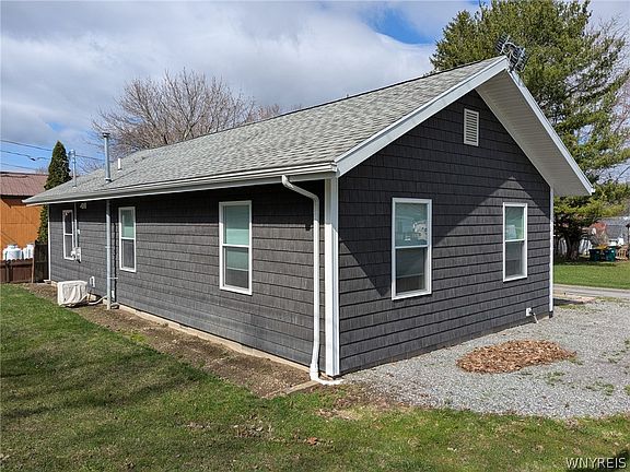 4th image of 6707 E Lake Rd