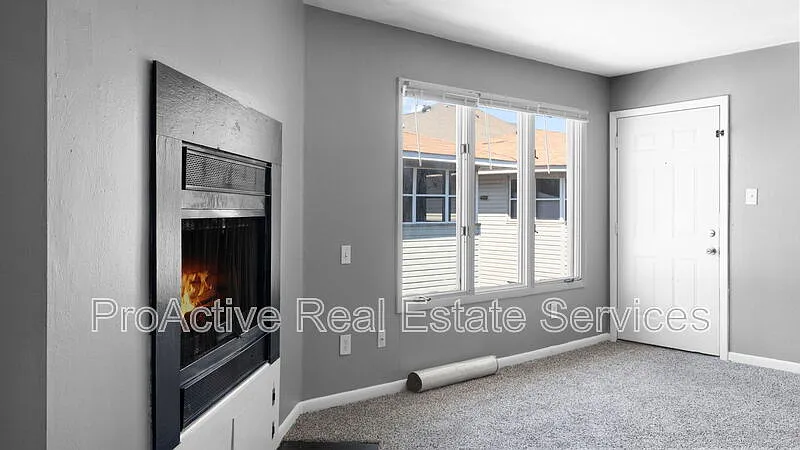 2 bed, 1.0 bath, 938 sqft, $1,795 — Photo 4