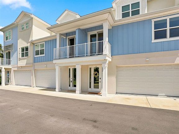 2nd image of 809 Oak Bend Ln