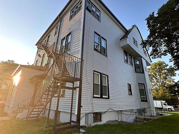 3rd image of 190-200 W Milton Ave #C5
