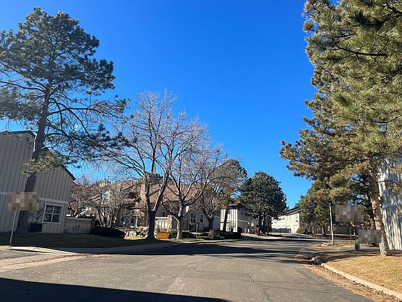 4th image of 987 S Evanston Cir