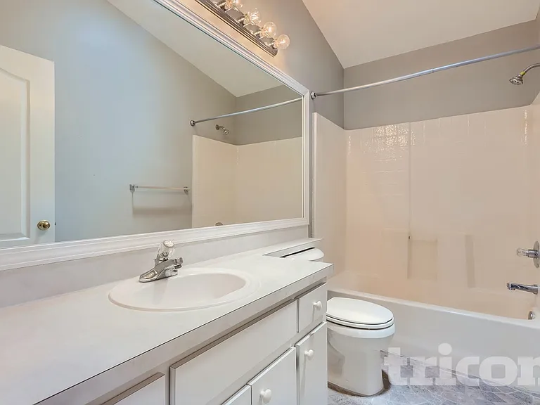 1627 Mosaic Forest Dr — Photo 6