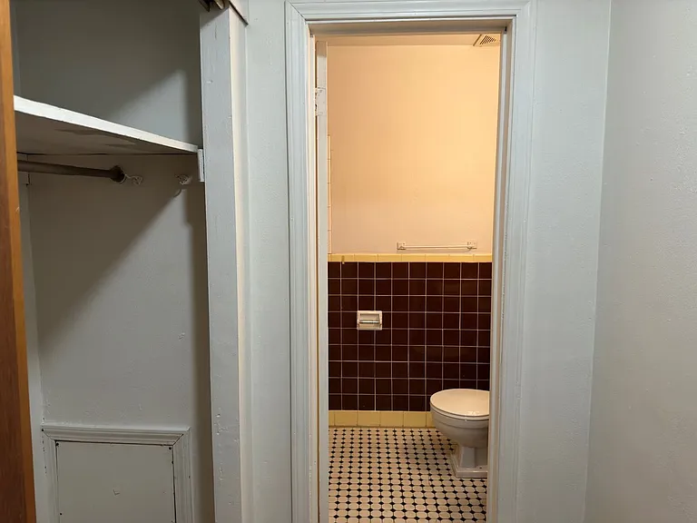 5424 Fifth Ave — Photo 82