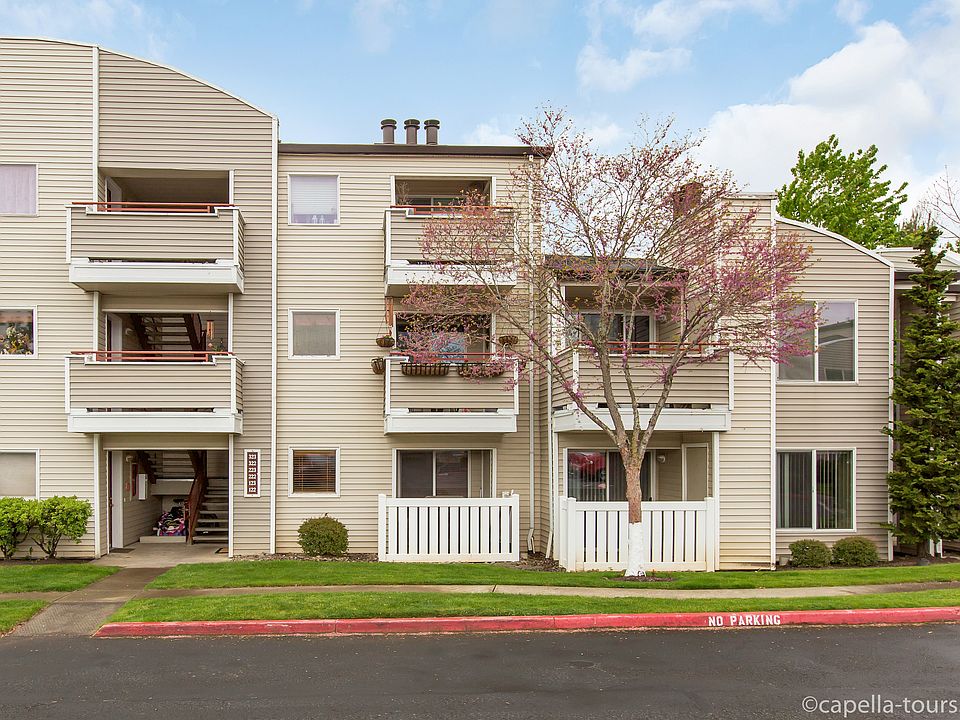 1st image of 6046 SE Drake St APT 122