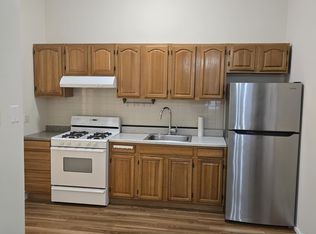20-17 Steinway St #2A, Astoria, NY 11105