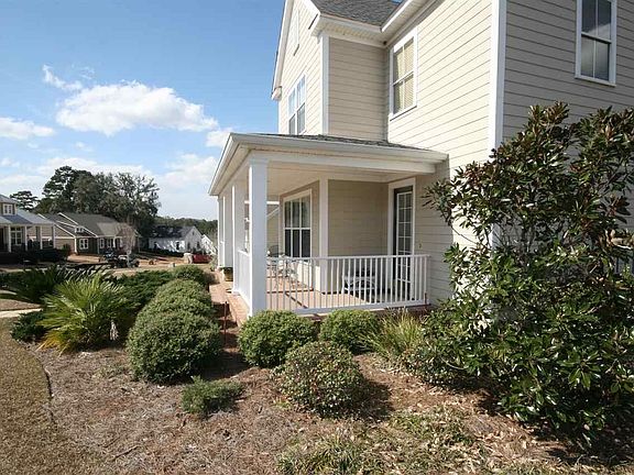 4th image of 3061 Dickinson Dr