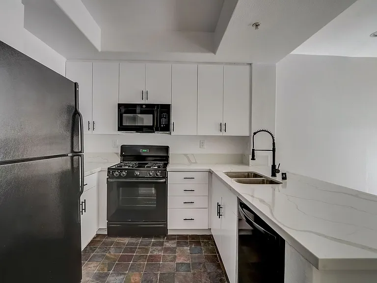 2820 Sawtelle Blvd — Photo 24
