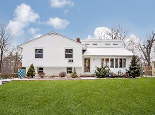 8 Highview Dr, Scarsdale, NY 10583