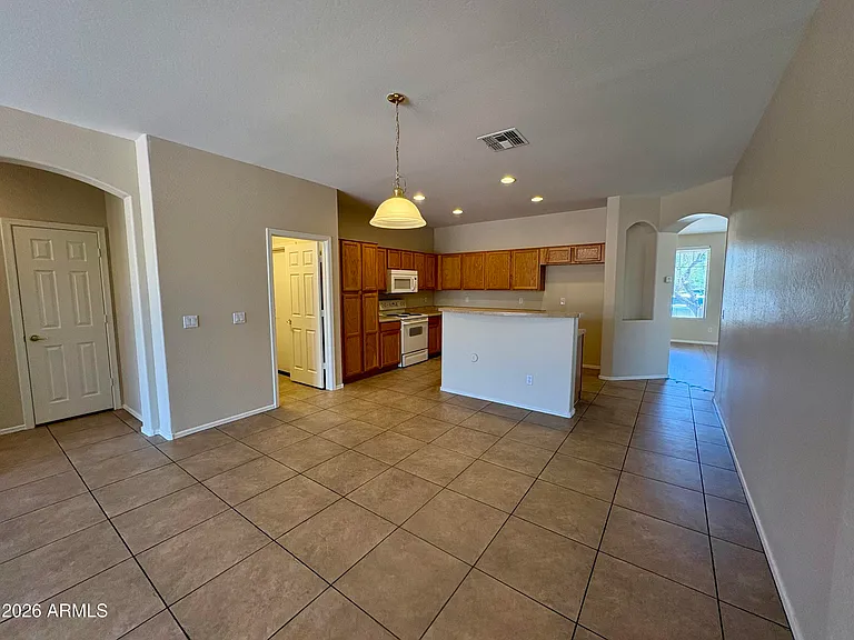 14948 N 136th Ln — Photo 12