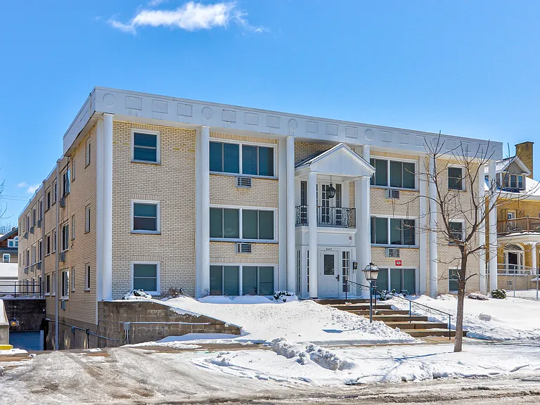 Pillsbury Apartments — Photo 23