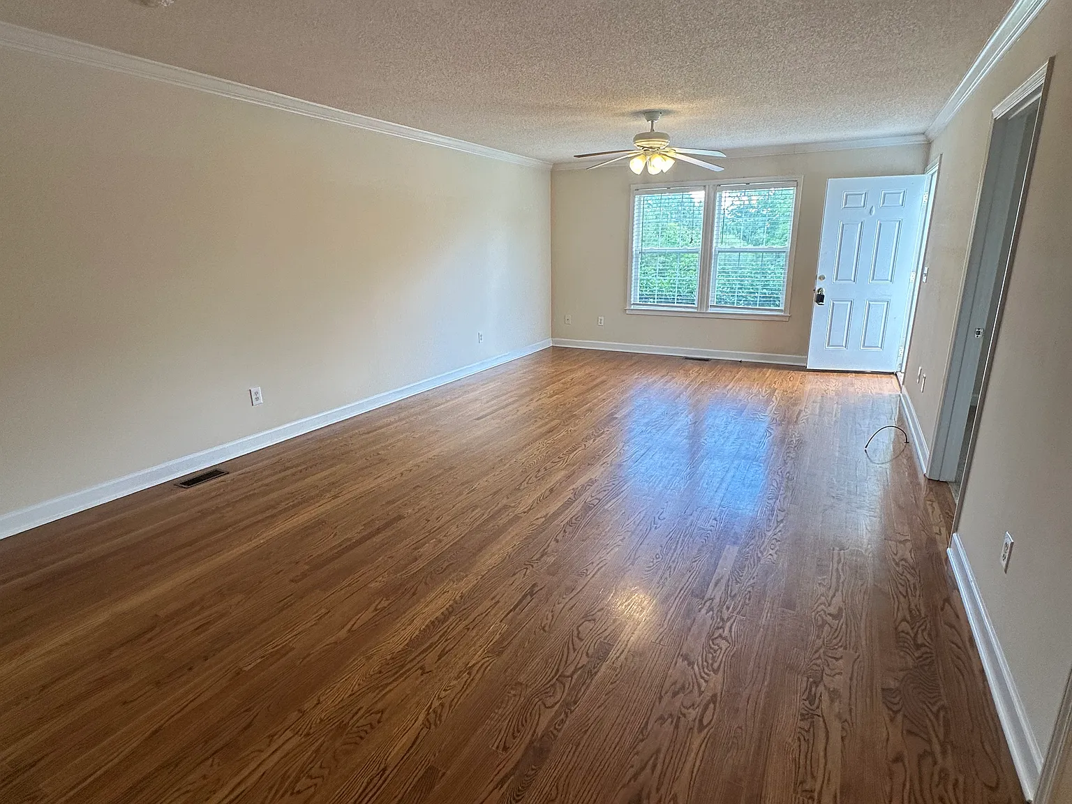 2 bed, 1150 sqft, $1,495 — Photo 4