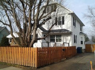 8812 Pear Ave, Niagara Falls, NY 14304