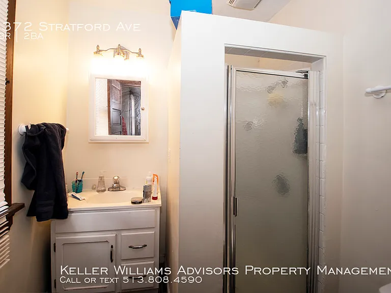 2372 Stratford Ave — Photo 21