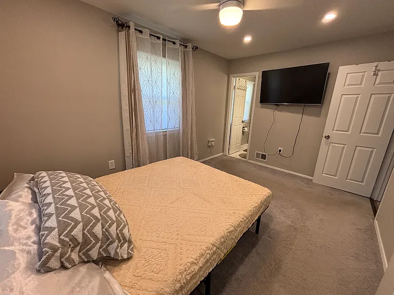 8208 Keeler St — Photo 21