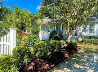 204 Deerwood Rd, Savannah, GA 31410
