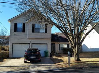 5725 Wellborn Creek Dr, Lithonia, GA 30058