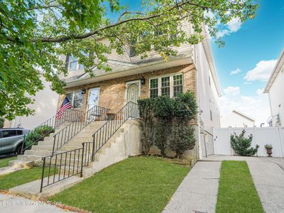 11 Lava St, Staten Island, NY, 10305