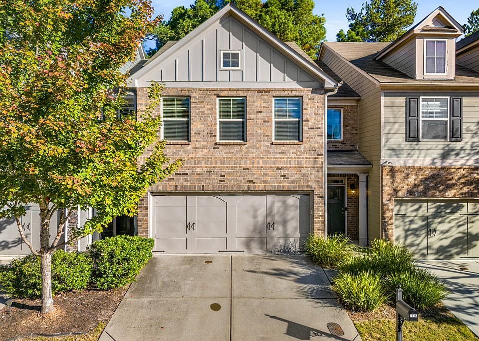 1st image of 2416 Whiteoak Run SE
