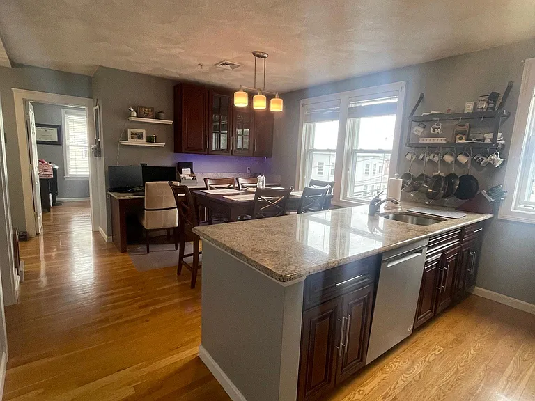150 Leyden St #4 — Photo 1