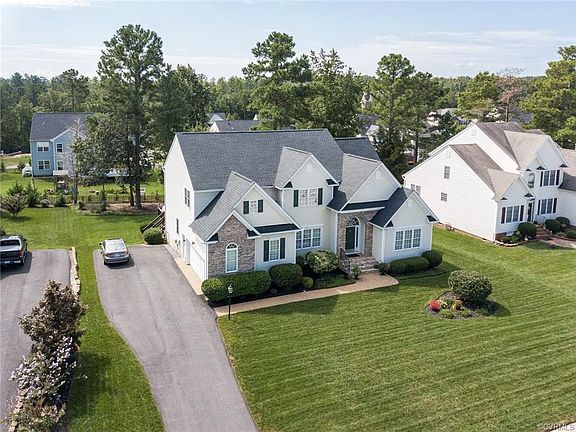 4th image of 14454 Woodleigh Dr