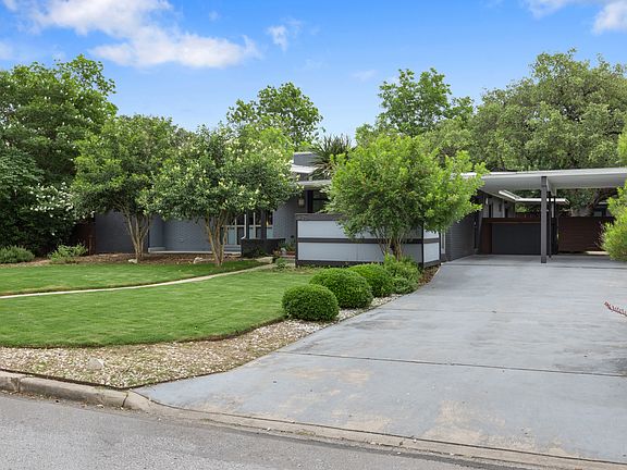 2nd image of 426 Rockhill Dr