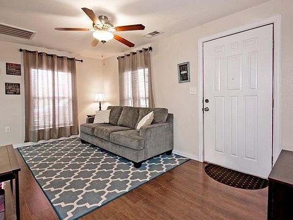 3rd image of 707 Pearson Ave