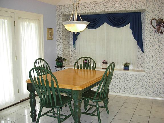 4th image of 13734 Kensington Pl