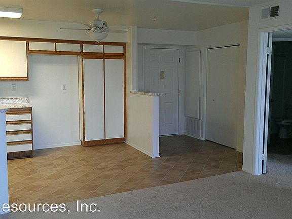 4th image of 2040 Fair Park Ave APT 407