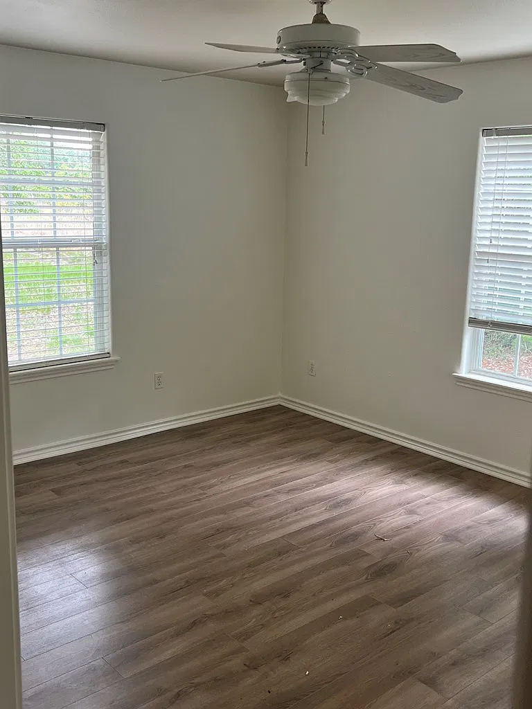 3 bed, 2.0 bath, 1380 sqft, $1,650 — Photo 4