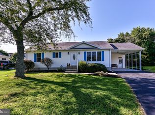 16 S Primrose Ln, Ocean View, DE 19970