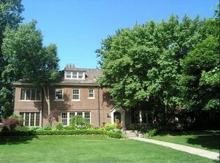 1015 Devonshire Rd, Grosse Pointe Park, MI 48230